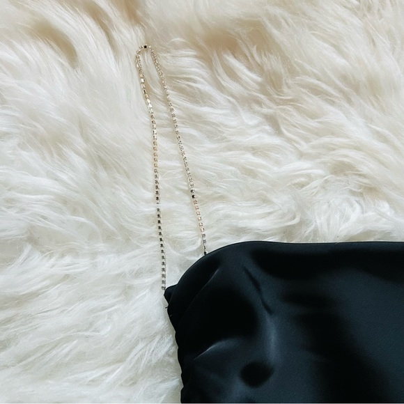 New! NONCHALANT LABEL Camm Open-Back Crystal Embellished Crop Top - Picture 12 of 16